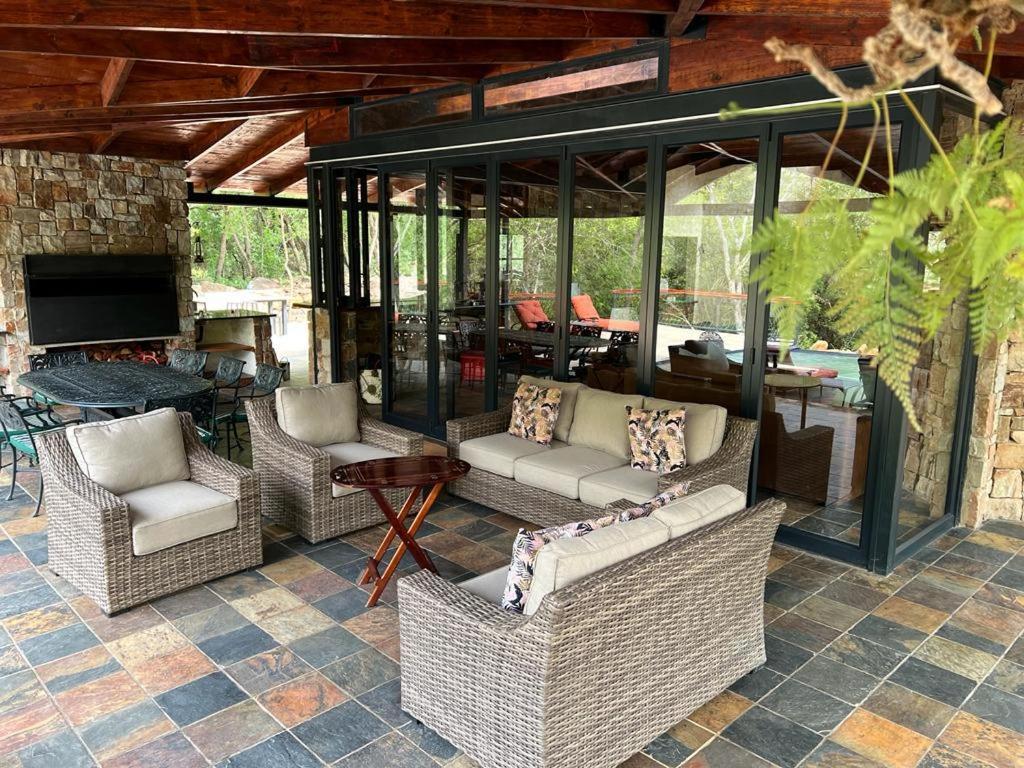 Heysbrook Estate - Luxurious Lodges In A Private Valley Waterval-Onder 外观 照片