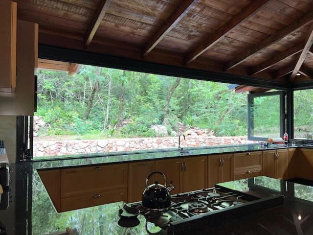 Heysbrook Estate - Luxurious Lodges In A Private Valley Waterval-Onder 外观 照片