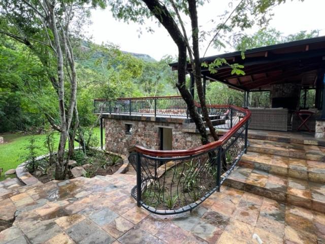 Heysbrook Estate - Luxurious Lodges In A Private Valley Waterval-Onder 外观 照片