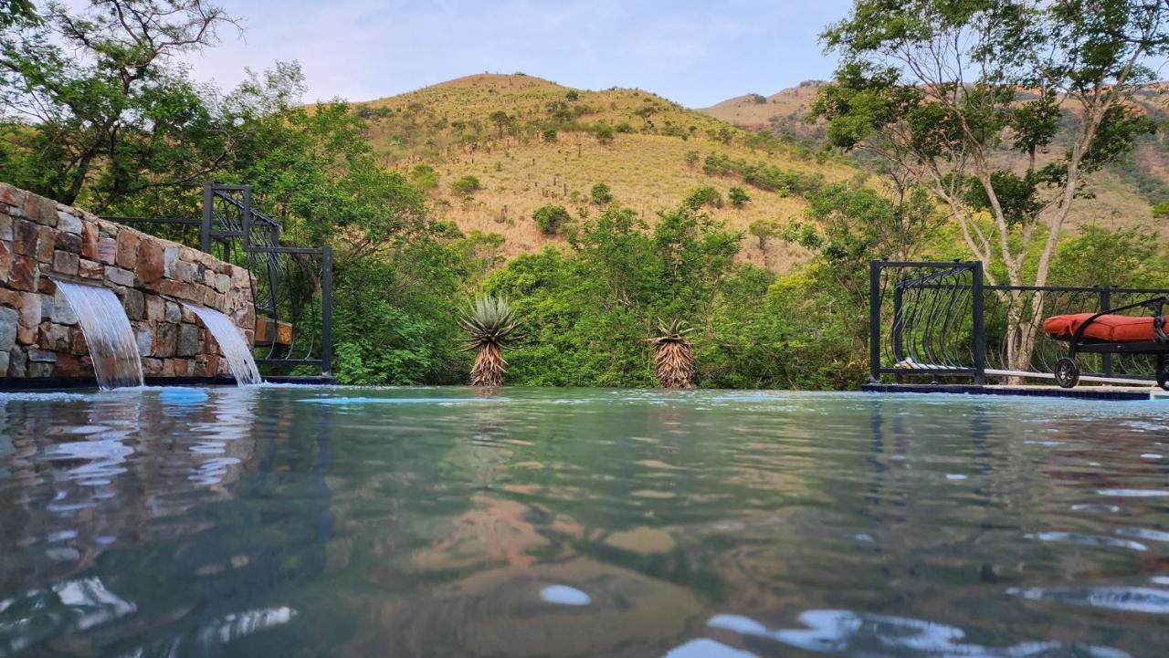 Heysbrook Estate - Luxurious Lodges In A Private Valley Waterval-Onder 外观 照片